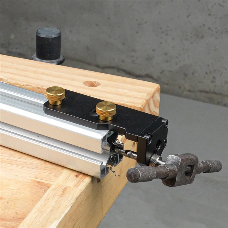 BAAG-outil de taraudage Machine à tarauder manuelle outils auxiliaires pour le taraudage des profils en aluminium