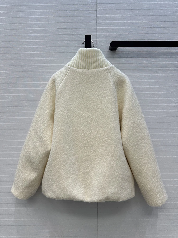 SVORYXIU خريف شتاء 2025 نمط جديد نمط الترفيه صف واحد مشبك الصوف أسفل سترة امرأة موضة الأبيض الدافئة أسفل سترة #6