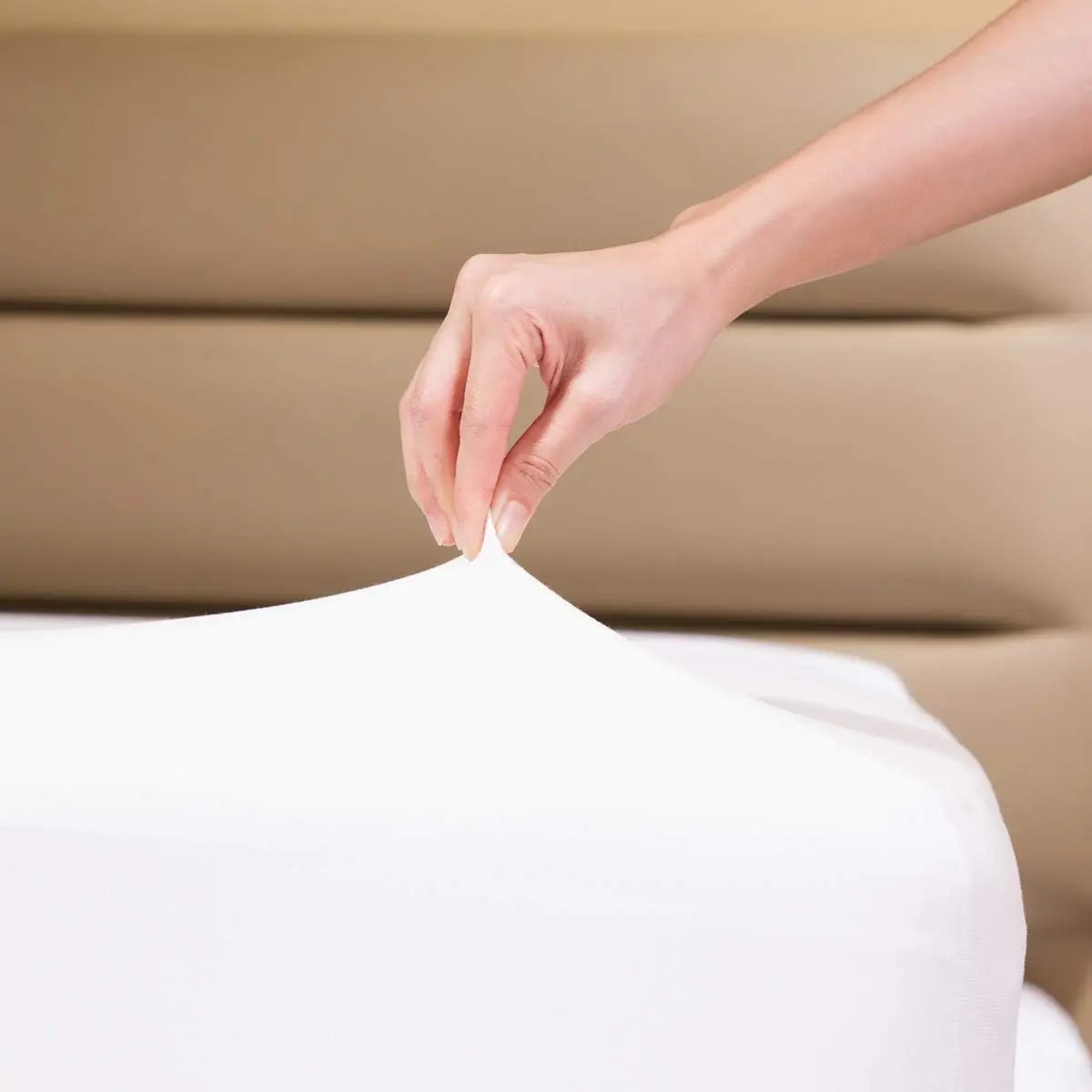 

Fitted Sheet- King Fitted Sheet Only（No Flat Sheet Or Pillow Shams）,4 Way Stretch Micro-Knit,Snug Fit,Wrinkle Free,For Standard