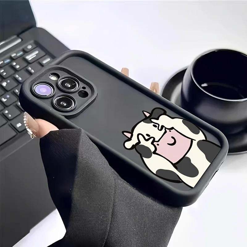 حافظة هاتف بنمط بقرة كرتونية لطيفة مناسبة لهاتف آيفون 17 16 15 14 13 12 11 Pro/Max/Plus غطاء خلفي مضاد للسقوط ومقاوم للصدمات