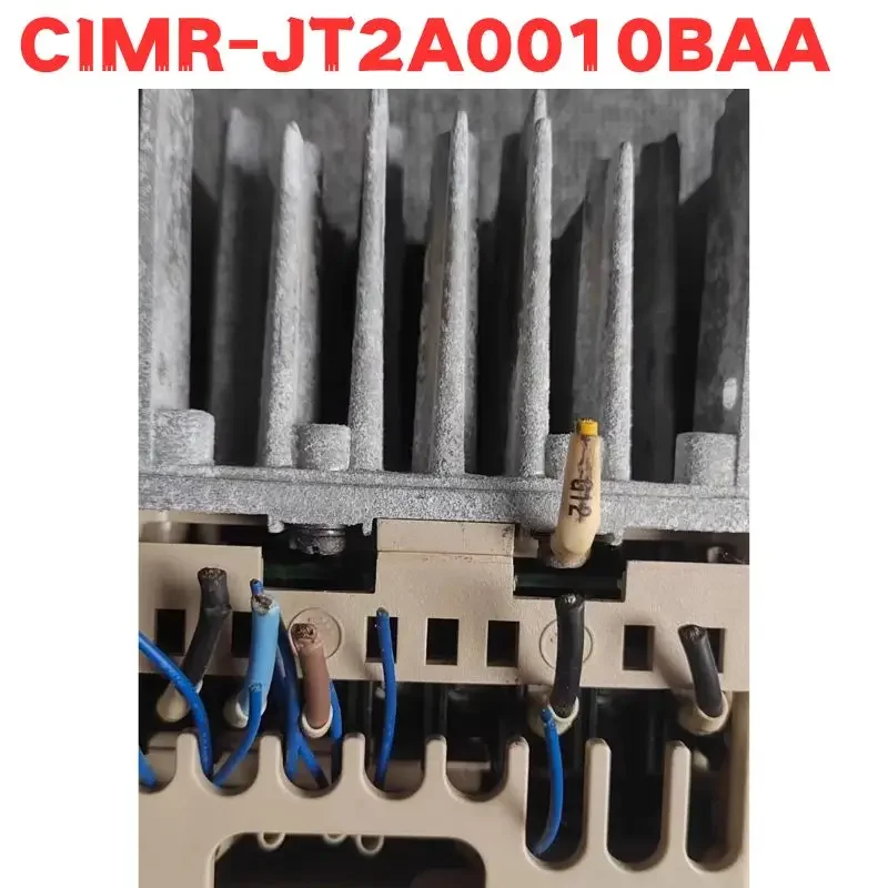 Gebrauchter Wechselrichter CIMR-JT2A0010BAA CIMR JT2A0010BAA, OK getestet