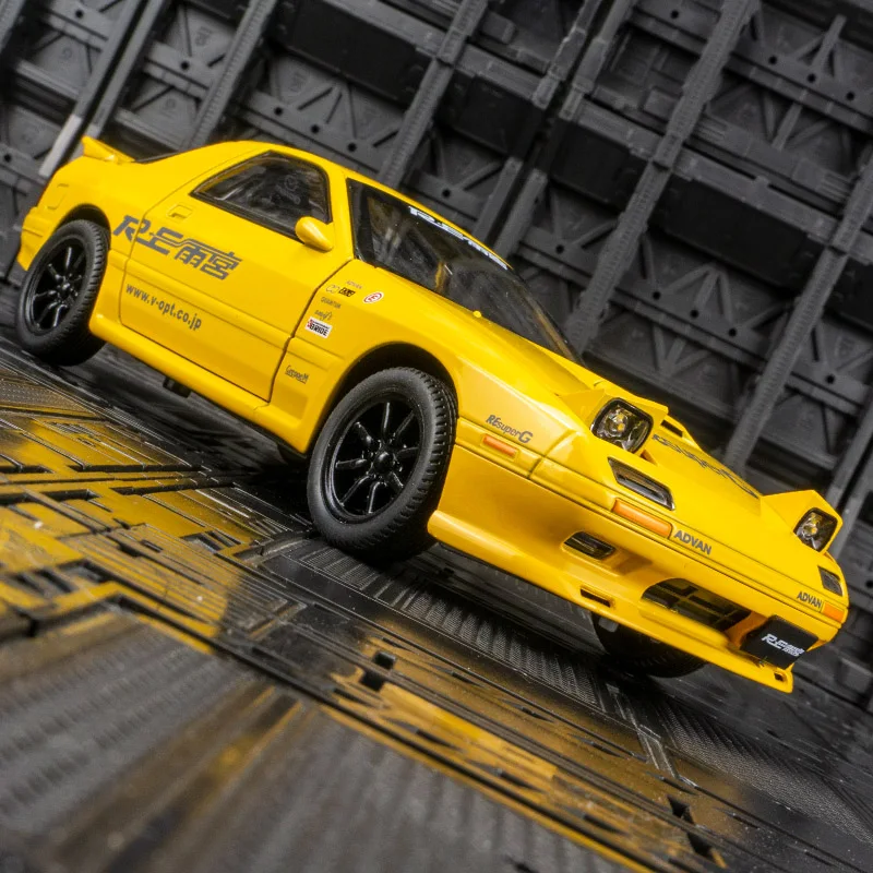1:24 simulação Mazda RX7 liga modelo de carro supercar portas e capô do motor, porta-malas pode ser aberto tem funções de som e iluminação