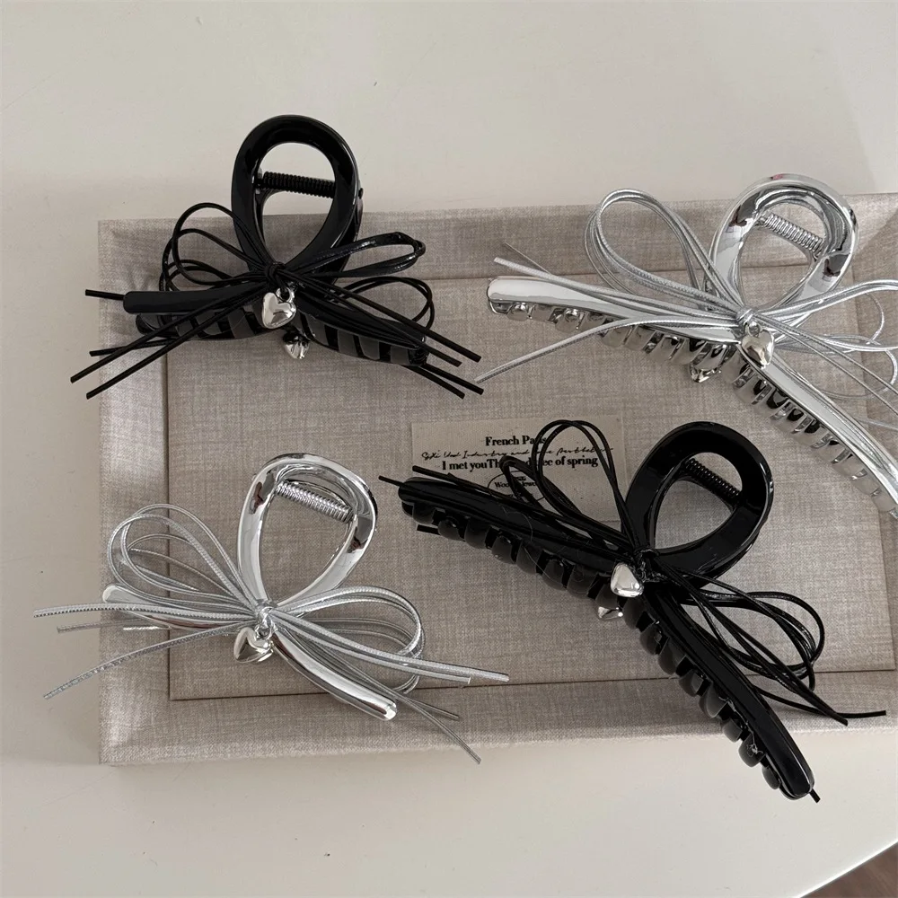 1pc Sweet Cool Leather Bow Hair Claw Fashion High End New Black Heart Silver Shark Clip for Women Hair Accessory