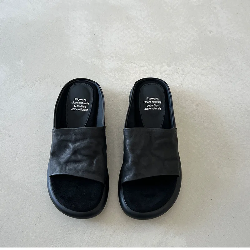 Französische Retro-Sandalen mit offenem Zehenbereich für Damen, bequem, leicht, luxuriös, Sommer, flach, weiche Sohle, dicke Plateau-Hausschuhe