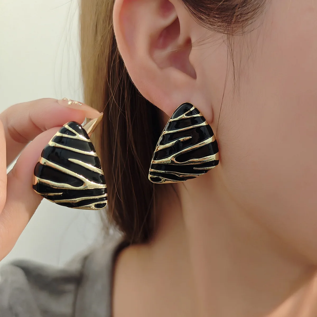 Triangular Stud Earrings Women Aretes Para Mujer Pendientes De Acero Inoxidable Striped Zebra Party Fashion Jewelry Accessories