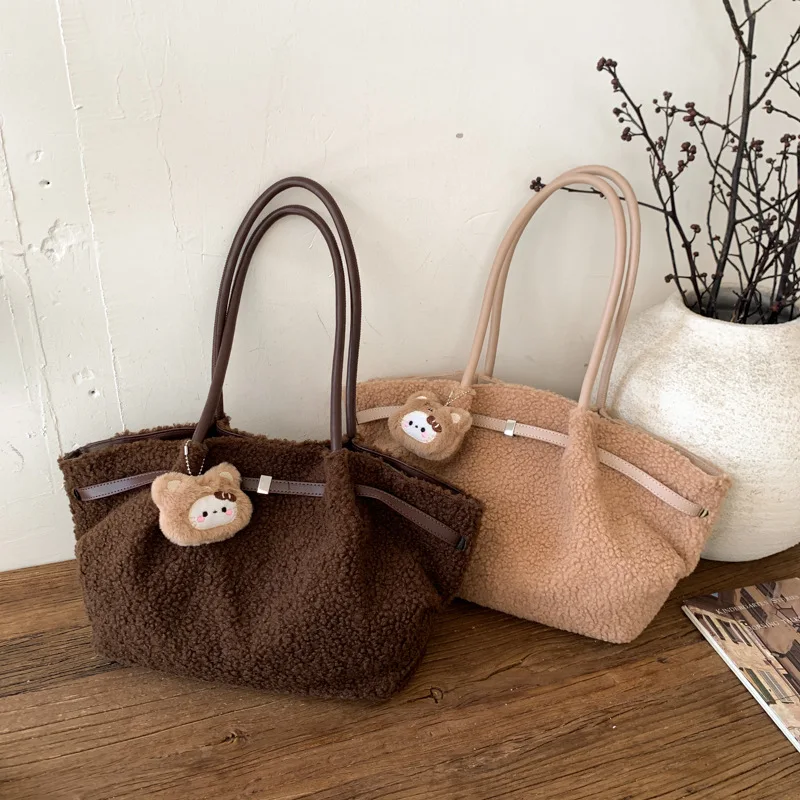 

Fluffy Commuter Shoulder Bag Women Winter Lamb Wool Modern Stylish Hobo Bag Large Comfortable and Versatile Texture Storage Bags