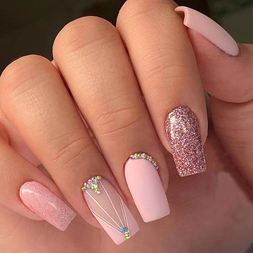 

24PCS Pink Diamond French Square Press on Nails Ins Style with Line Design False Nails Simple Elegant Sweet Manicure for Daily