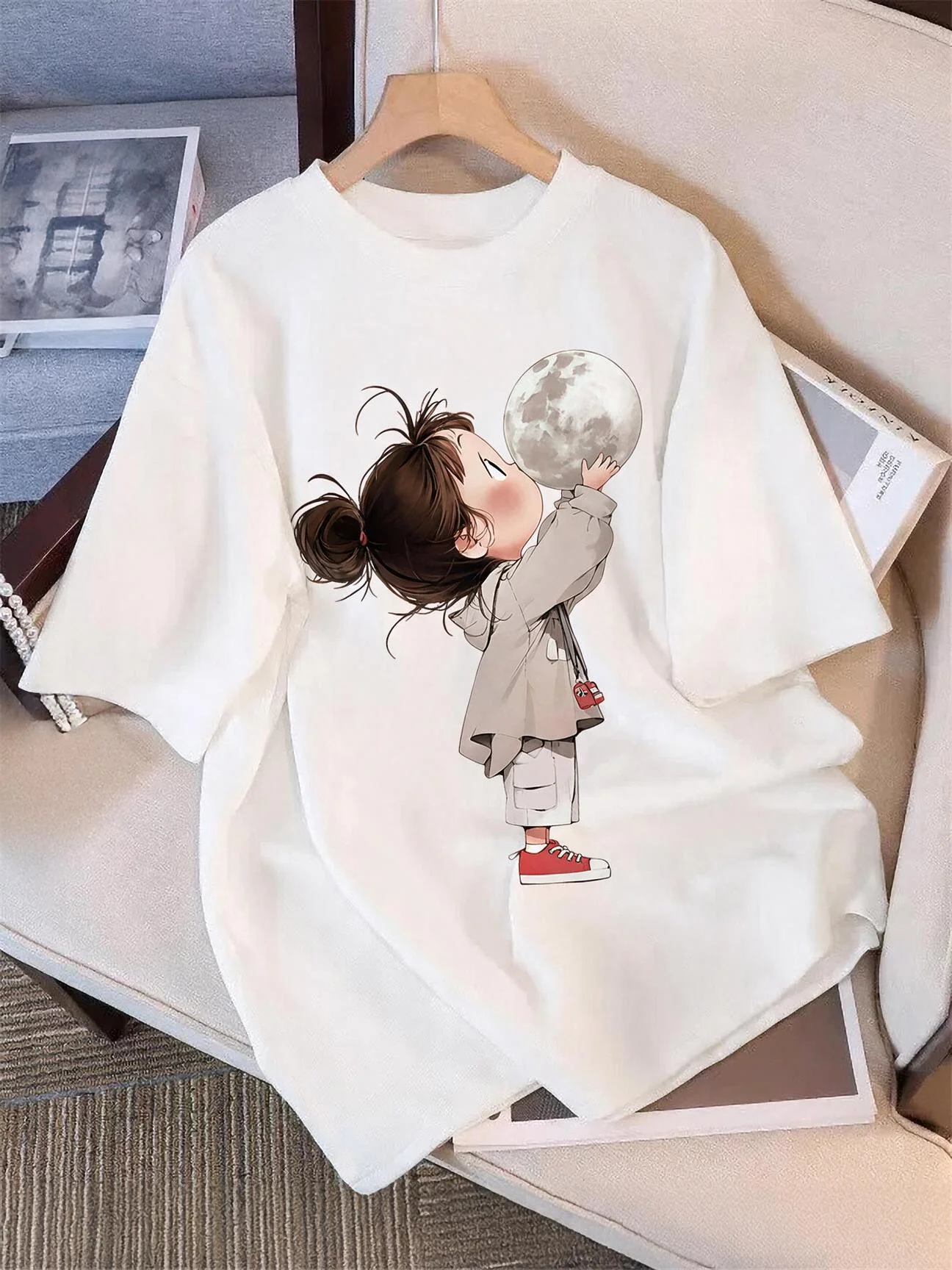Women's Pure Round Neck T-Shirt Fashionable Versatile Short Sleeve T Shirt Graduation Season Gift for Best Friend Clothes Female