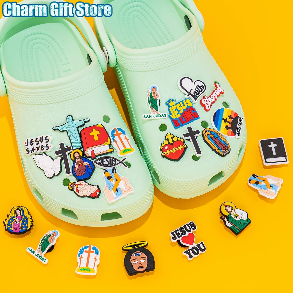 1pcs New Shoe Charm Religion PVC Clog Charms Crucifix Blessed Virgin Mary Clog Pin Clips Jeans Garden Sandal Shoe Decoration