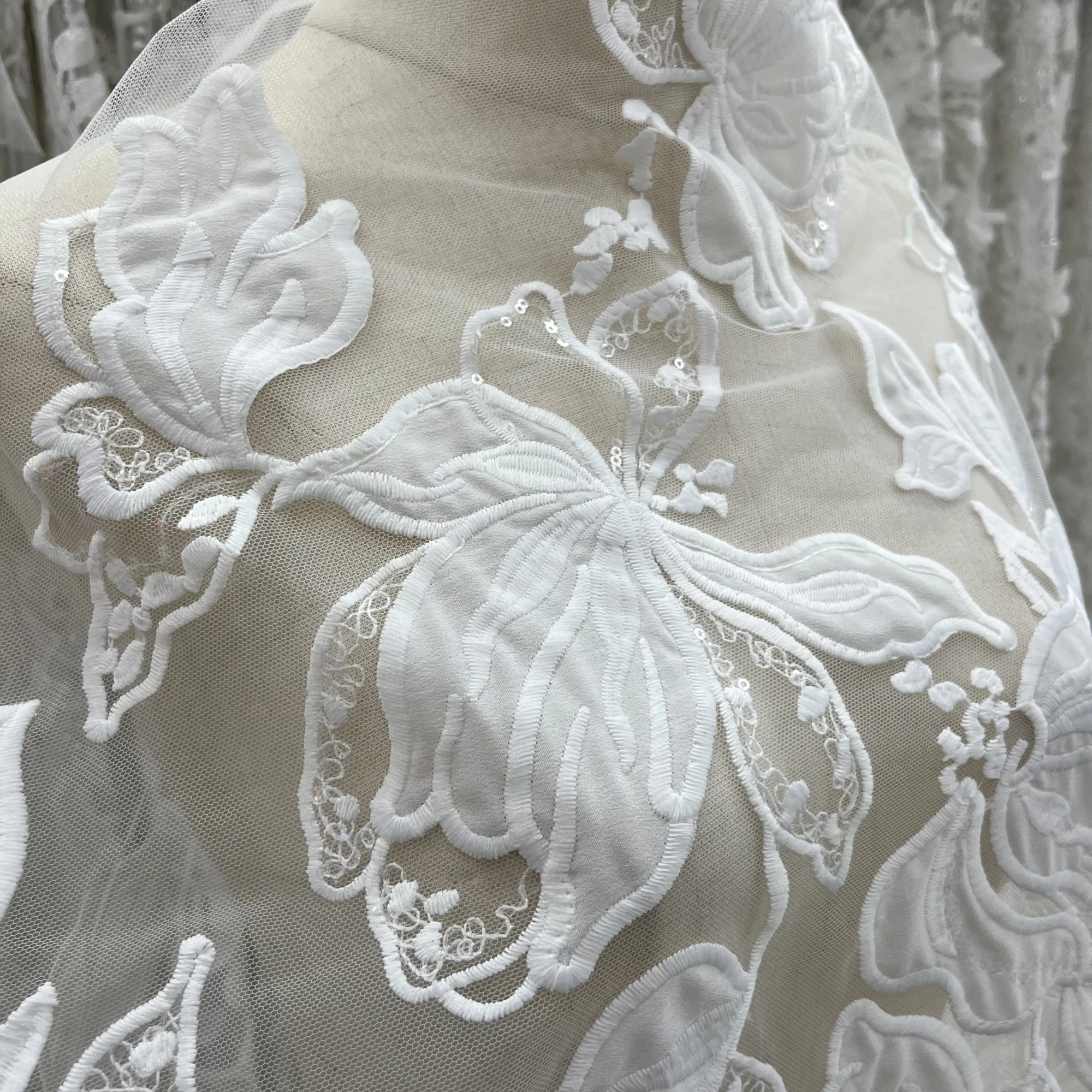 Exquisite Floral Pattern Sequins Tulle Lace Embroidery Suitable For Wedding Fabric Design