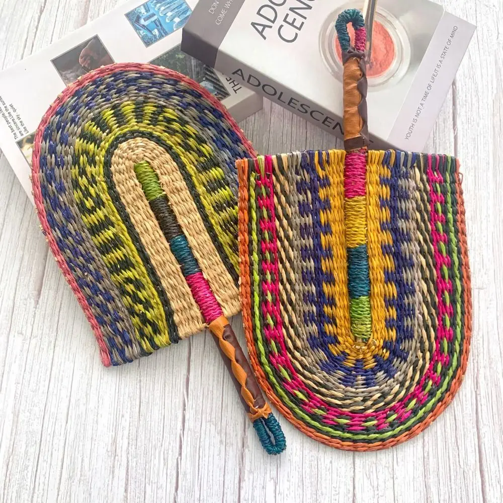 

Creative Colorful Striped Patterns Seagrass Woven Fan Vintage Bohemian Cattail Fan Lightweight Portable Summer Cooling Fan Beach