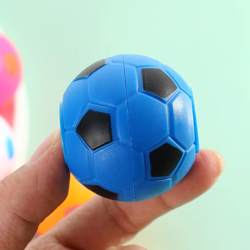 5 قطعة ألعاب كرة القدم الصغيرة فيدجيت سبينر للأطفال ، حفلة كرة القدم المفضلة حقيبة جودي ستوفير ، كرة القدم القابلة للتدوير إصبع الإجهاد