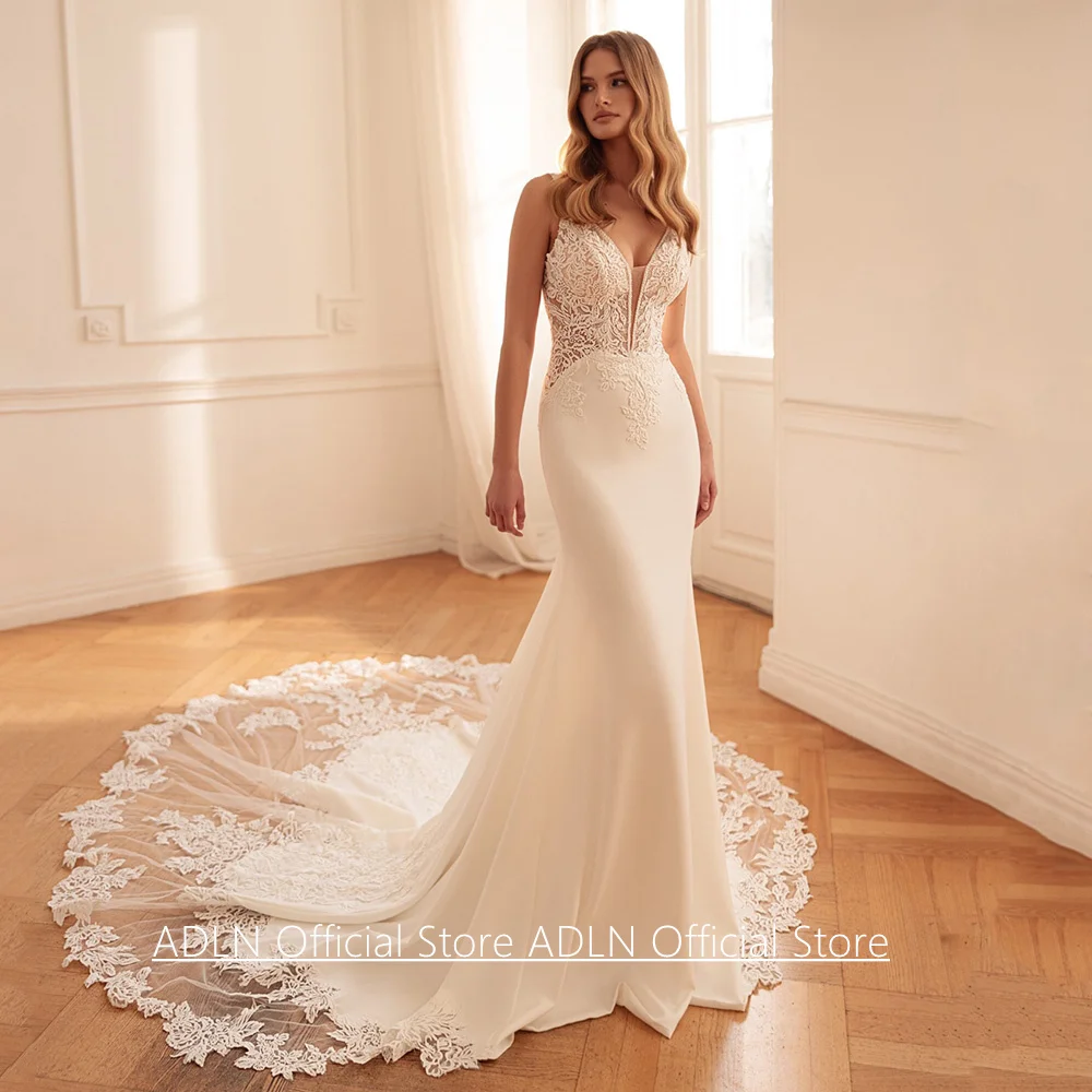 Mermaid Wedding Dress Customized Sexy Sleeveless Deep V Neck Lace Applique Court Train See Through Bridal Gown for Bride