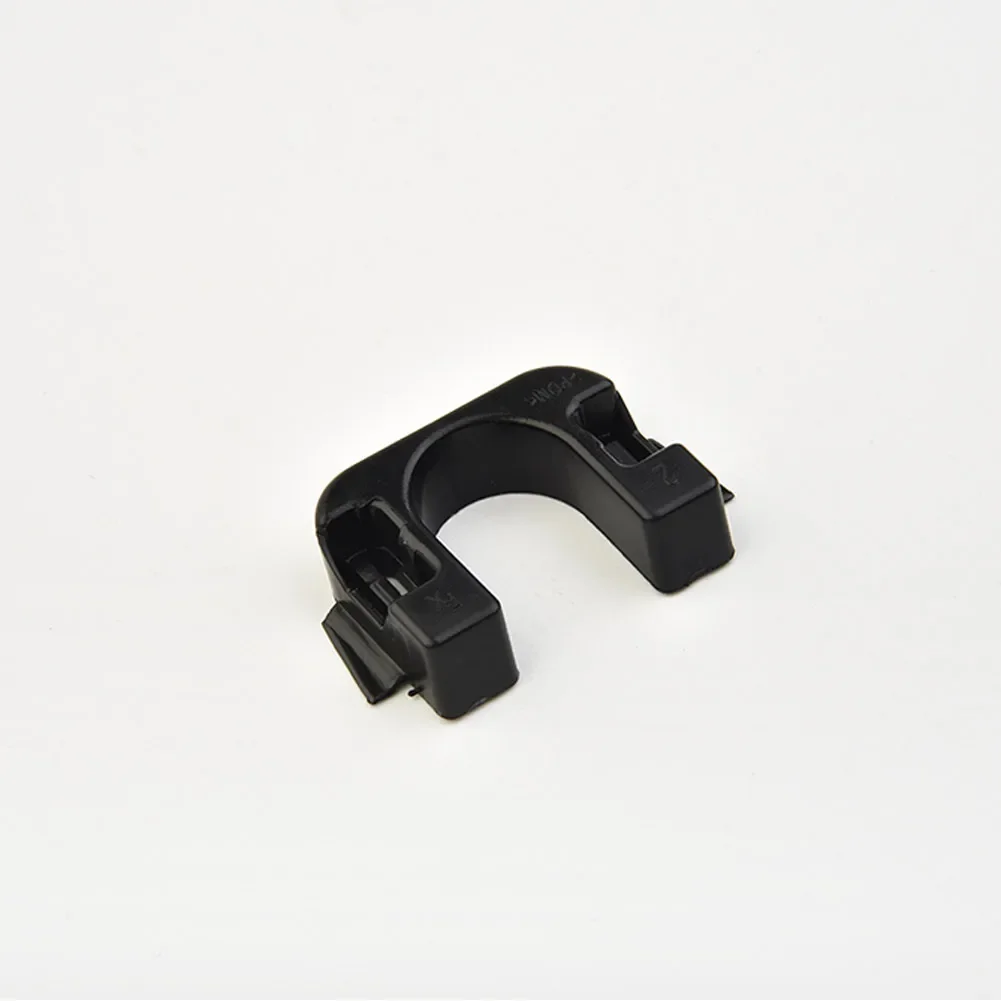 Rear Parcel Shelf Clip Set for select For Ford Fiesta ForFord Focus For C Max models OE Part 1539663 015532109E