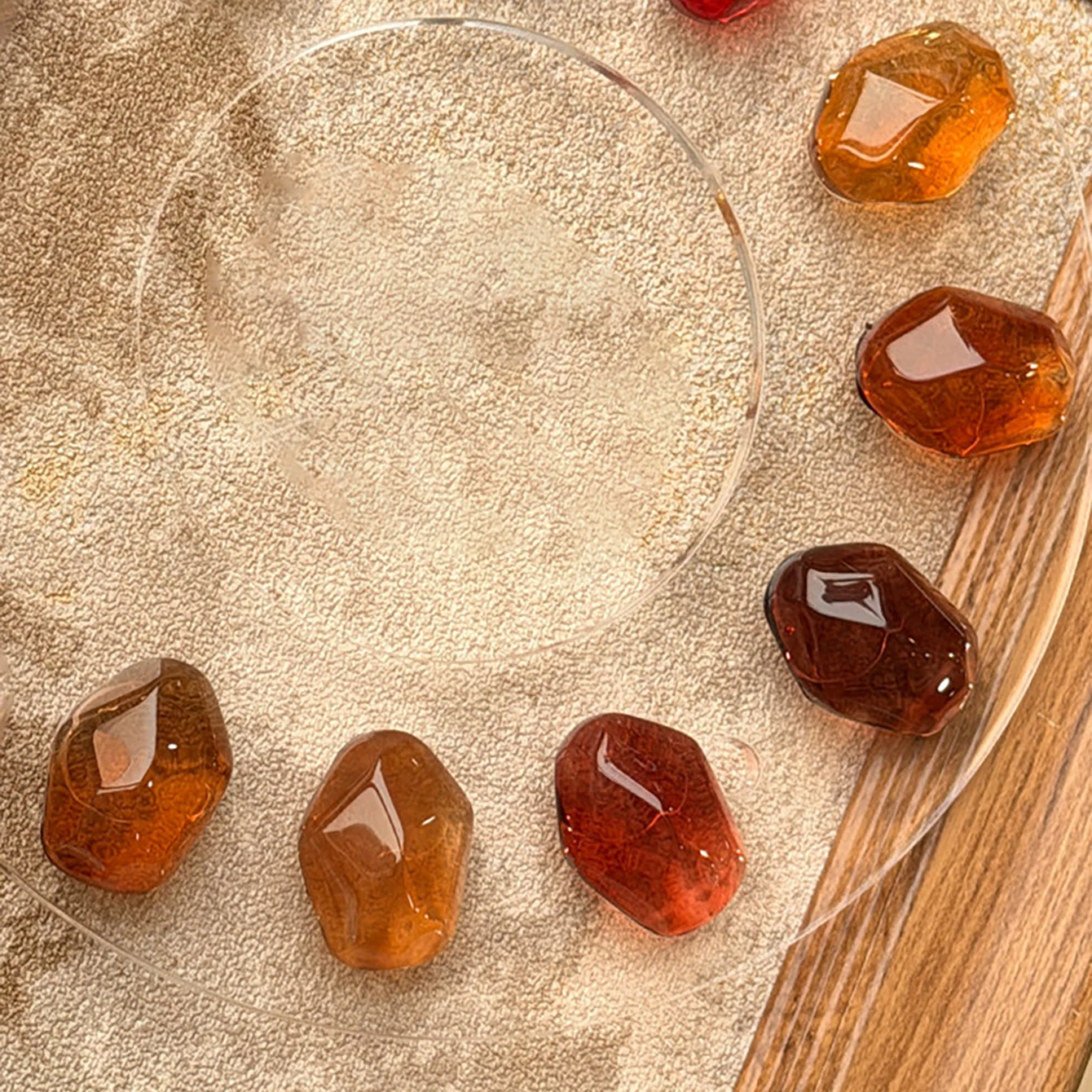 9-Farben-Set mit Gel-Nagellack in den Farben Amber und Jelly, glänzende, transparente und matte Farben, zum Gestalten von Herbst- und Winternägeln, Salonqualität. – Detail 10
