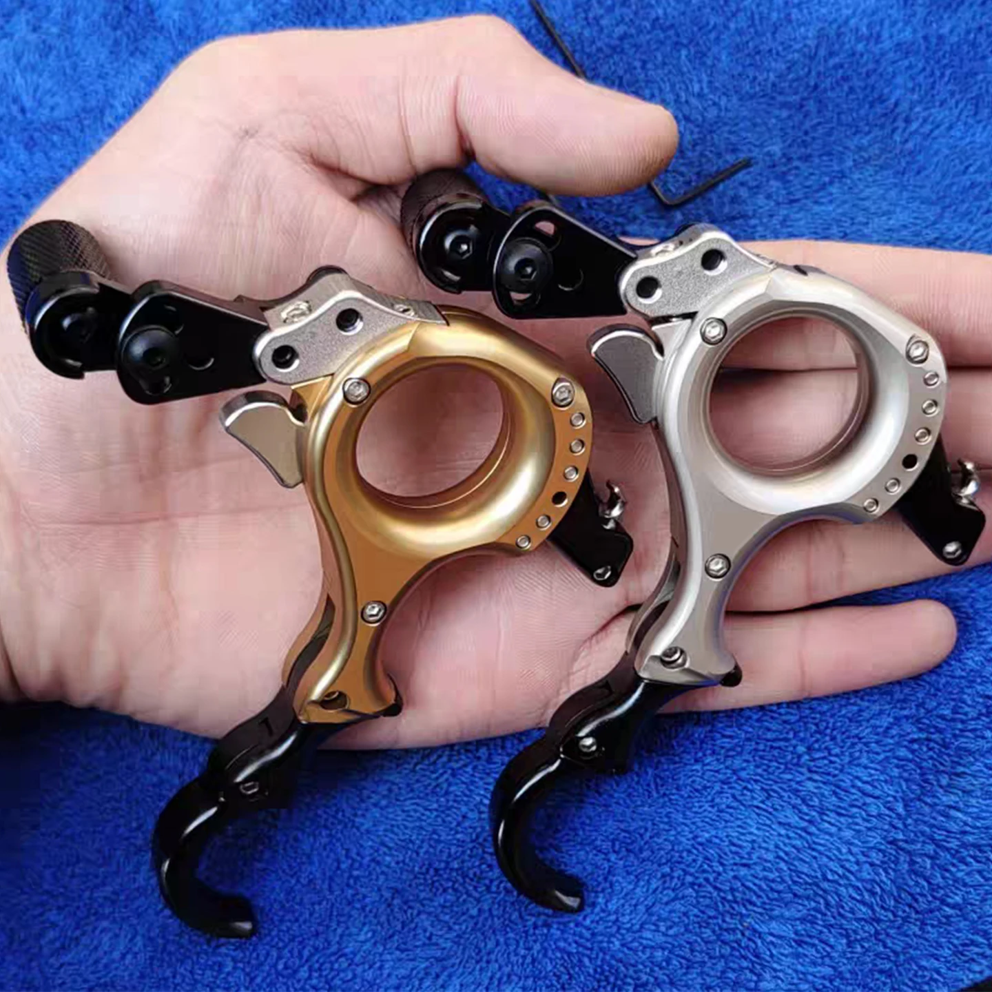 Compound Bow Copper Abyss Version Three Four Finger Interchangeable Grip Brass Plate Metal Dispenser Release Aid for Archery