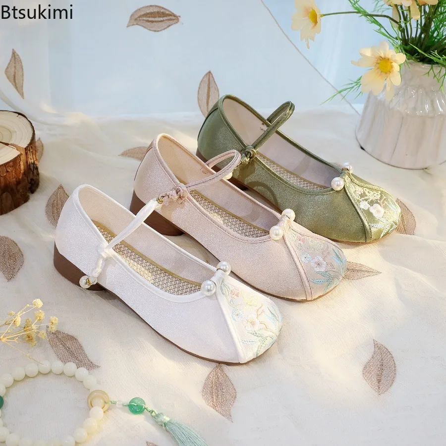 New 2026 Women's Retro Elegant Classic Cheongsam Hanfu Shoes Ethnic Style Single Heel Embroidered Shoe Dance Hanfu Ladies Shoes