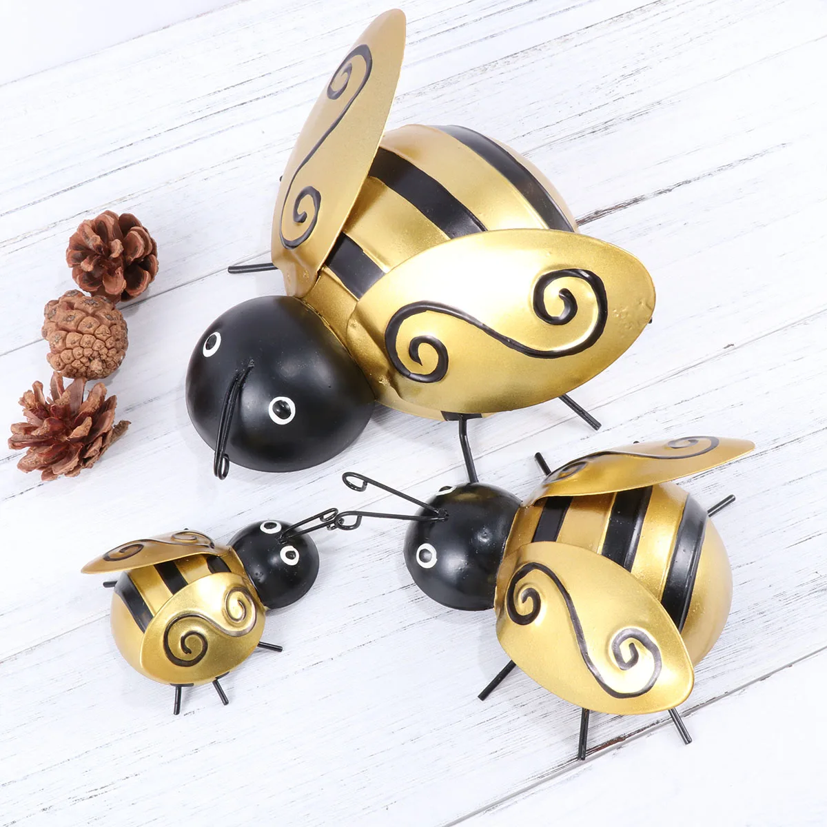 

3 Pcs Iron Bee Wall Decor Vintage Gear Design Bar Decoration Lightweight Bedroom Office Cafe nament Model