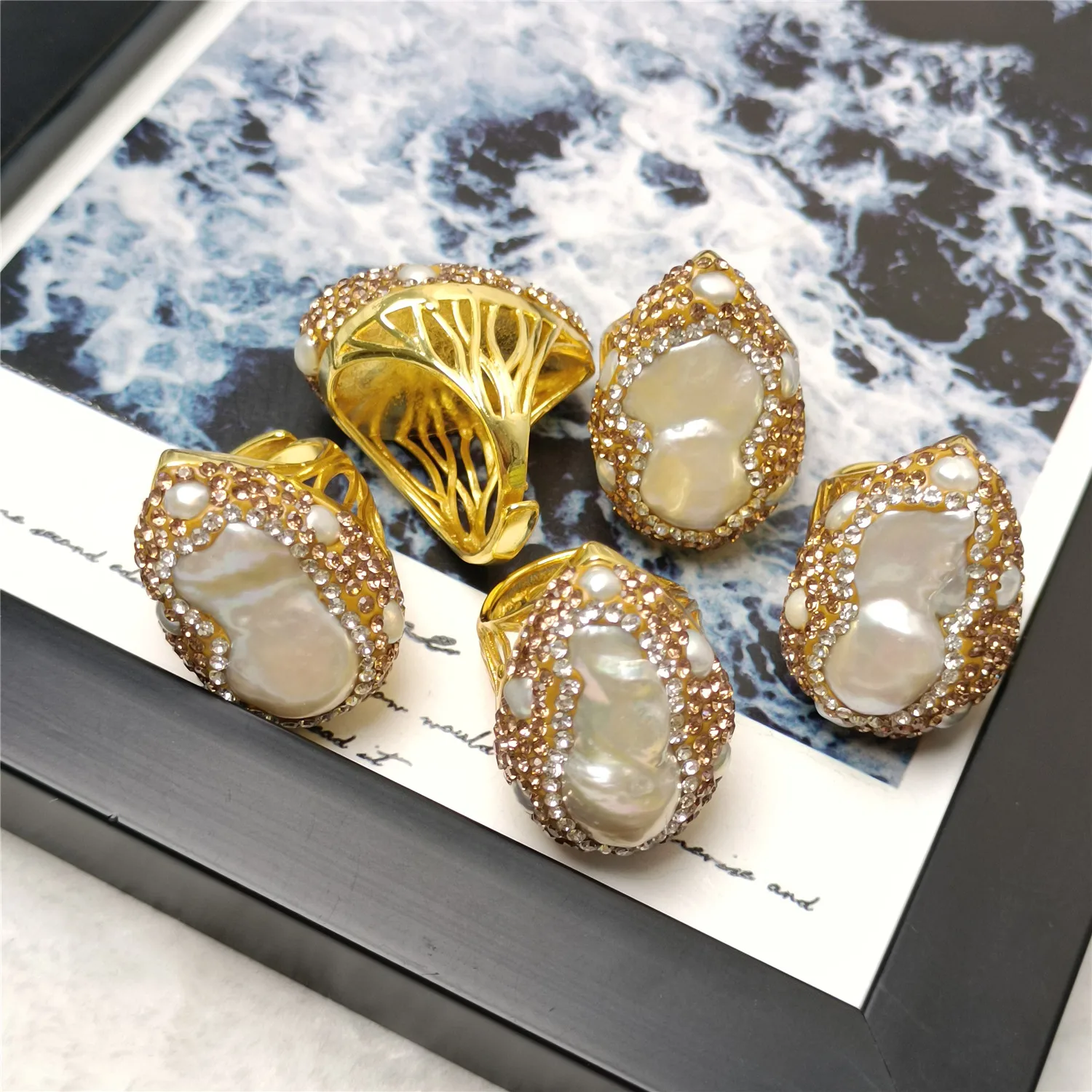 Natural irregular pearl edge rhinestone ring ladies personality fashion luxury temperament exquisite trend jewelry wholesale