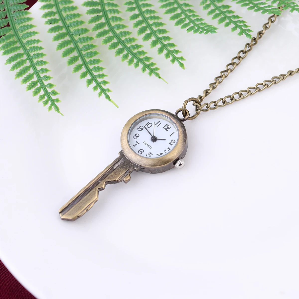 Retro Hanging Quartz Pocket Key Buckle Vintage Metal Large Watch With Key Buckle Numbers Easy Time Reading Creative Gift