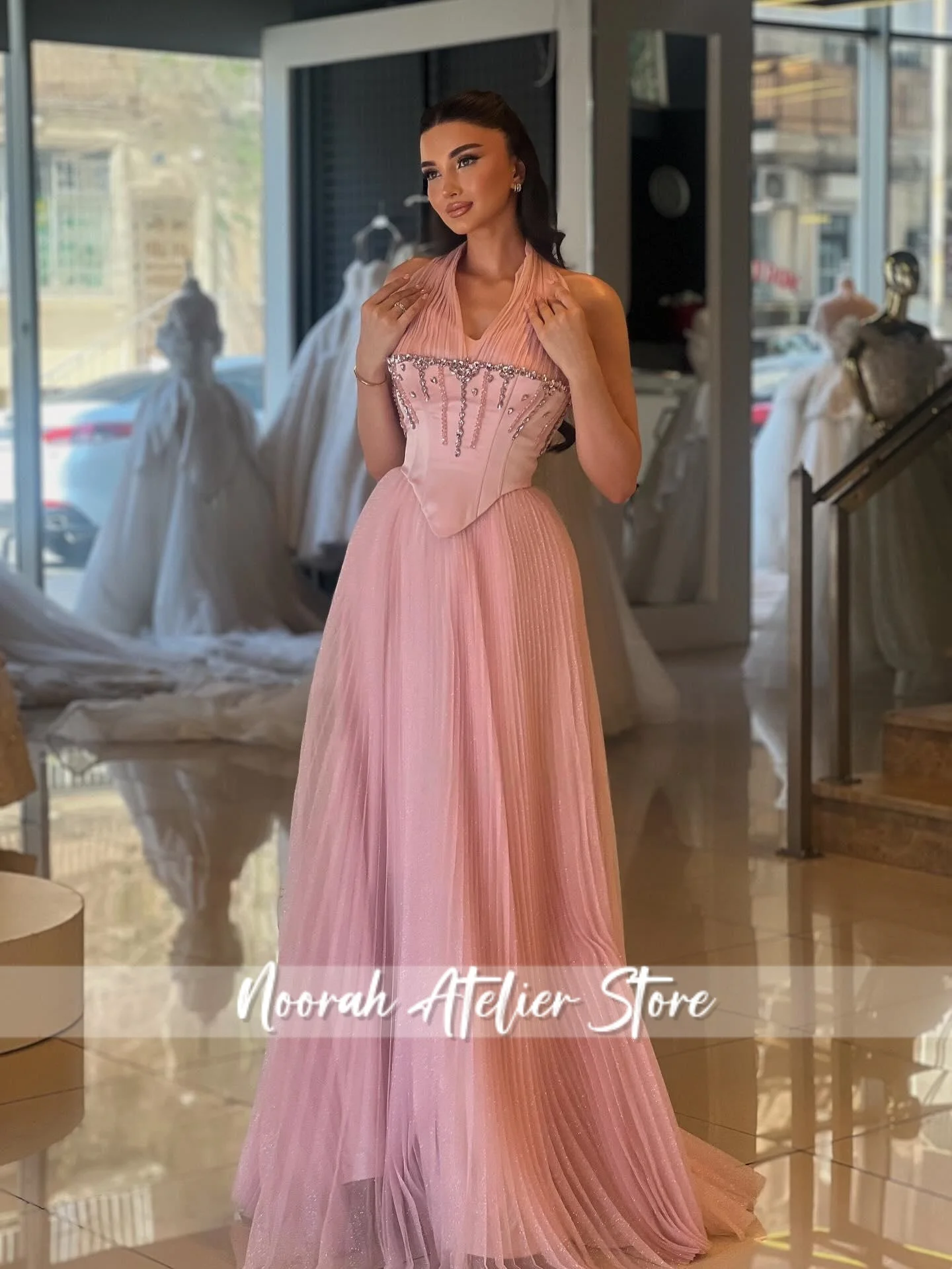 Dulce Rosa Halter con cuentas V N Vestidos de Noche de lujo para mujer 2025 Crepe Aline vestido de novia Arabia Saudita Vestidos largos personalizados