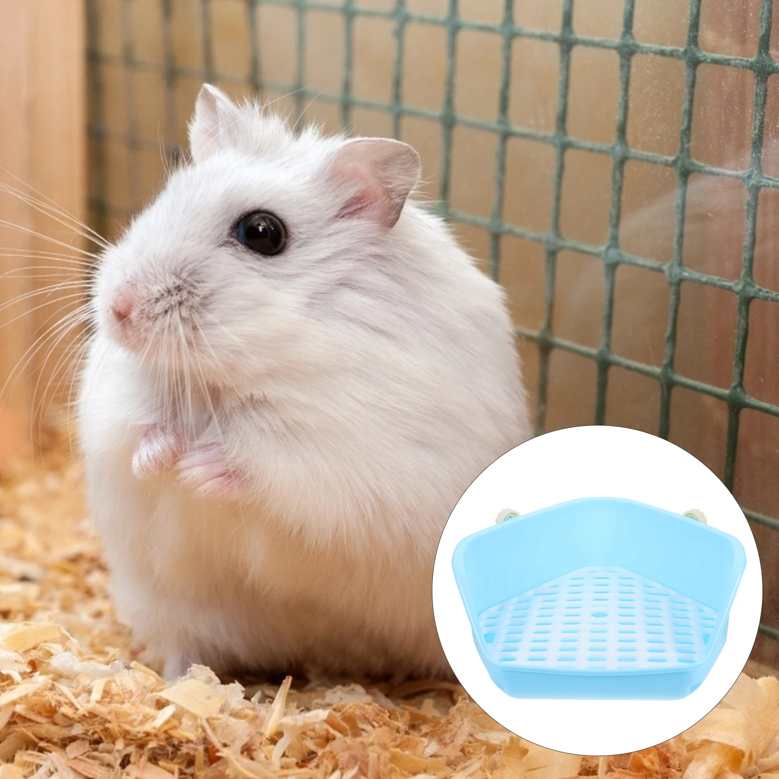 

Pet Toilet for Rabbit Guinea Pig Hamster Durable Plastic Small Animal Litter Box Compact Lightweight Living Room Park Garden Pet