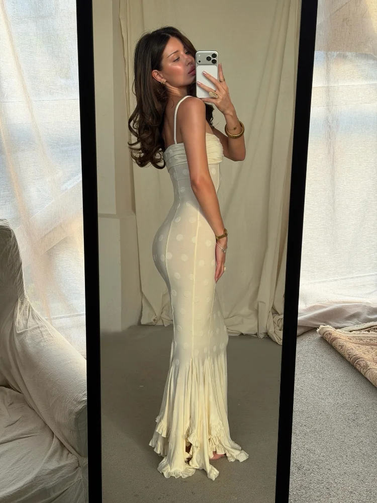 Fotografia 3: Vestido Maxi Sereia Bege com Poás, Elegante, Decote Coração, Alças Finas, Bainha com Babados, Vestido Justo para Festas e Casamentos