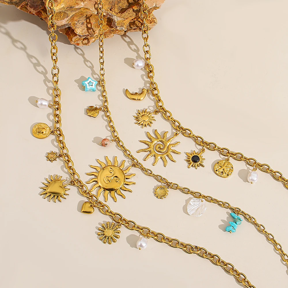 

Retro Stainless Steel Sun Love Heart Pendant Necklace for Women New Waterproof Gold Color Layered Clavicle Chain Choker Jewelry