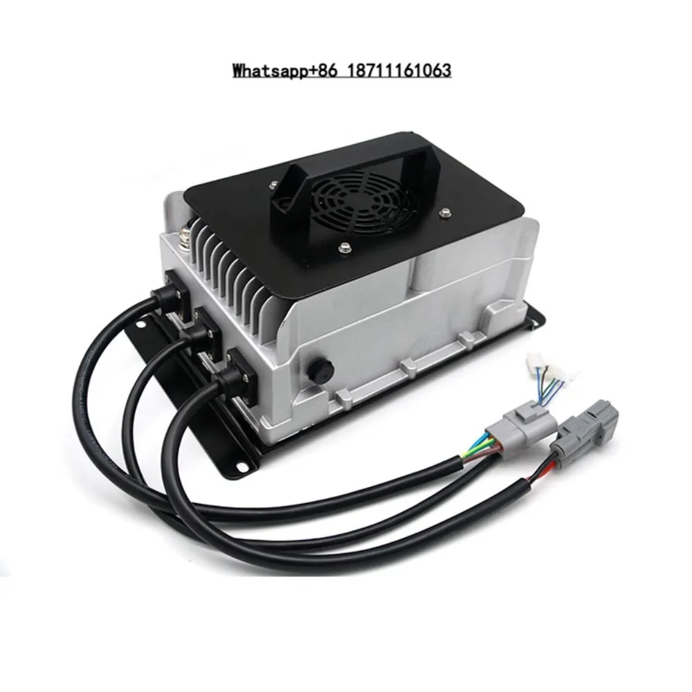 

3.3kW Portable Charger with Handle CE Certified IP67 Waterproof for Electric Cars & New Energy Vehicles