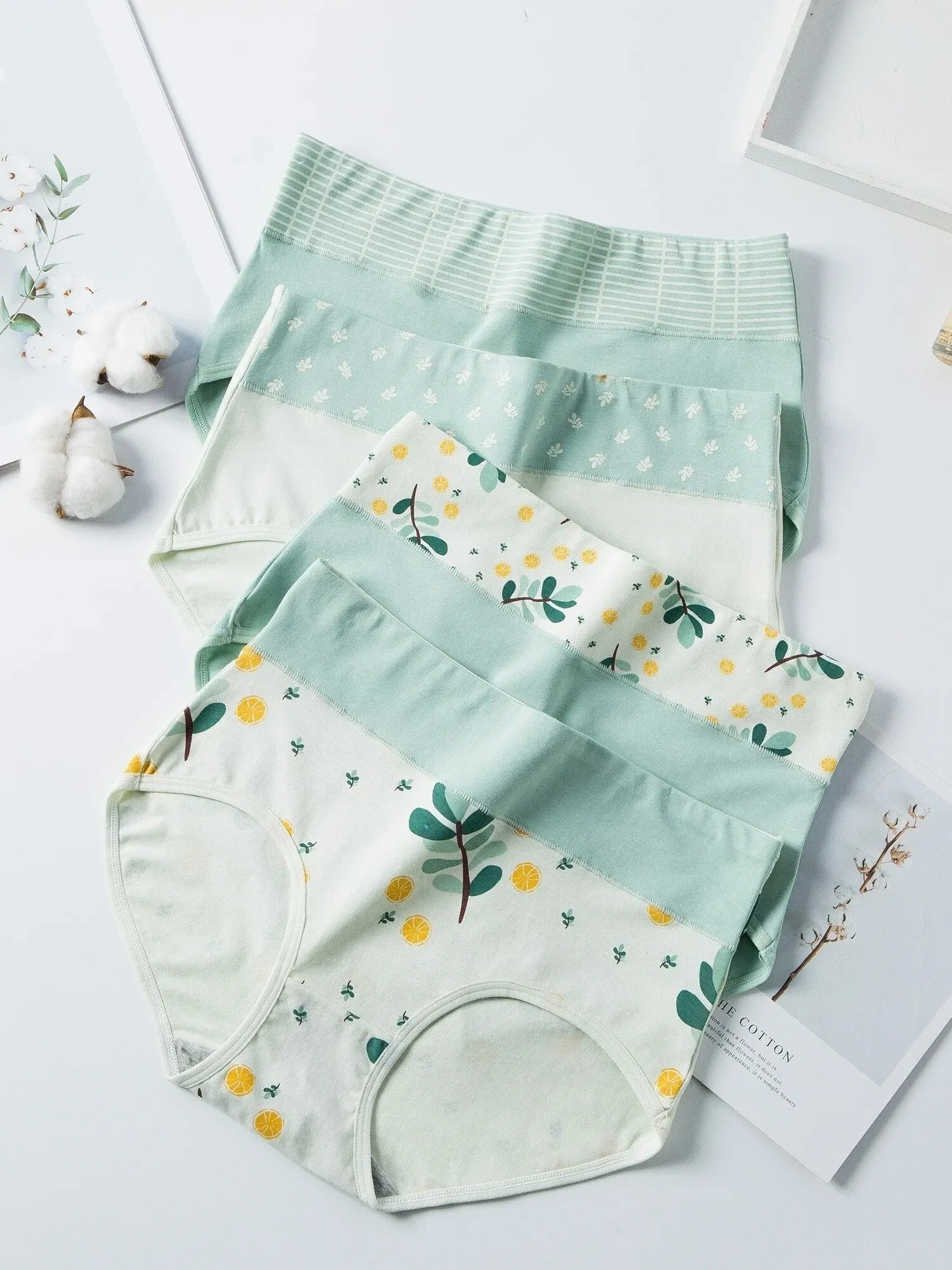 2Pack High Waisted Cotton Panties Comfy Hipster Briefs with Color Block Design Soft Breathable for Women\'s Everyday Lingeri