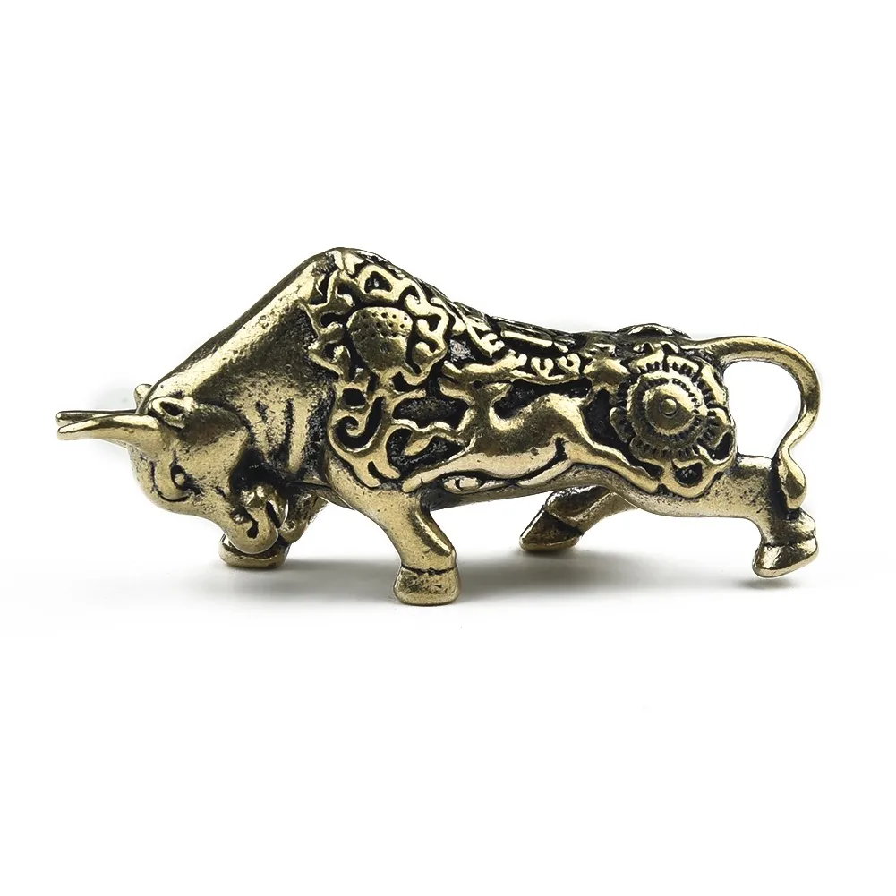 Vintage Copper Bullfighting Statue Ornament, Miniature Animal Decor for Home Desk, Handmade Lines and Traditional Craft