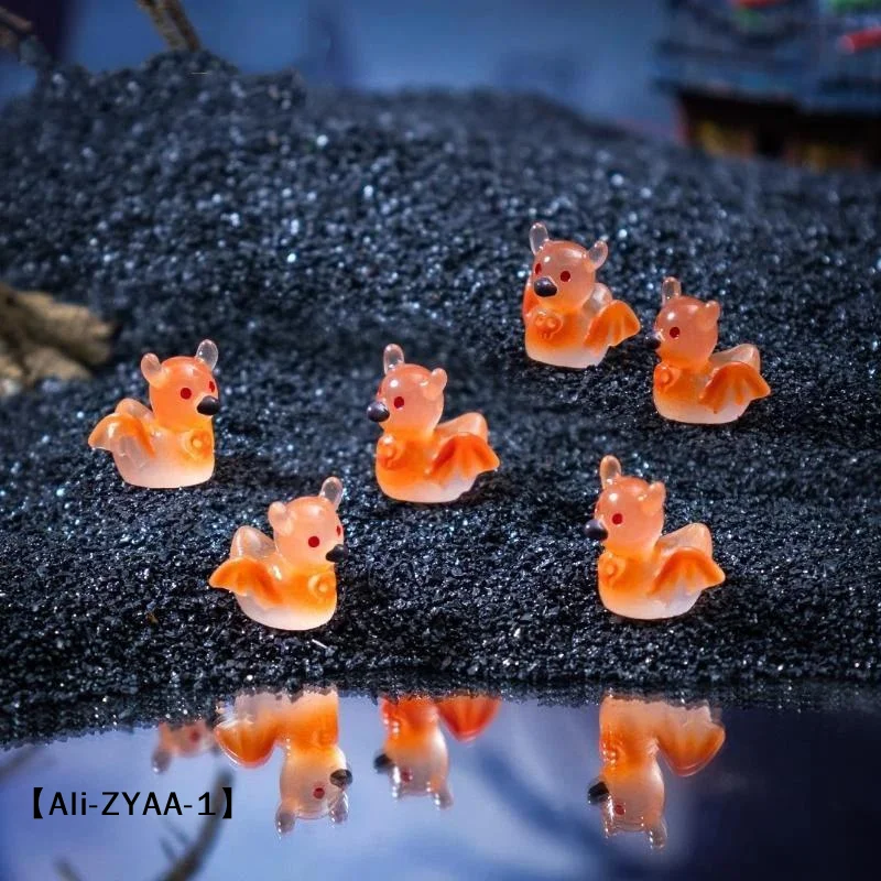 【A】Mini Glow In Dark Bat Resin Figurines Cute For Halloween Fairy Garden Decor Micro Landscape Access