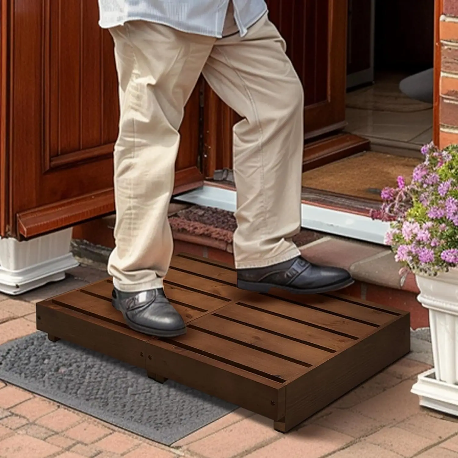 

Indoor Outdoor Step Stool with Non Slip Pads, Safety Stepping for Bathroom Kitchen Bed, Height 3.5''