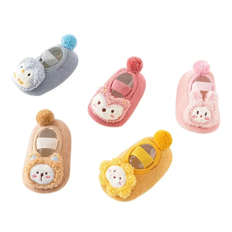 2024 Herbst/Winter verdickte Fleece Low Top rutschfeste Bodensocken für Babys und Kleinkinder mit Actionfigur-Kleinkindschuhen