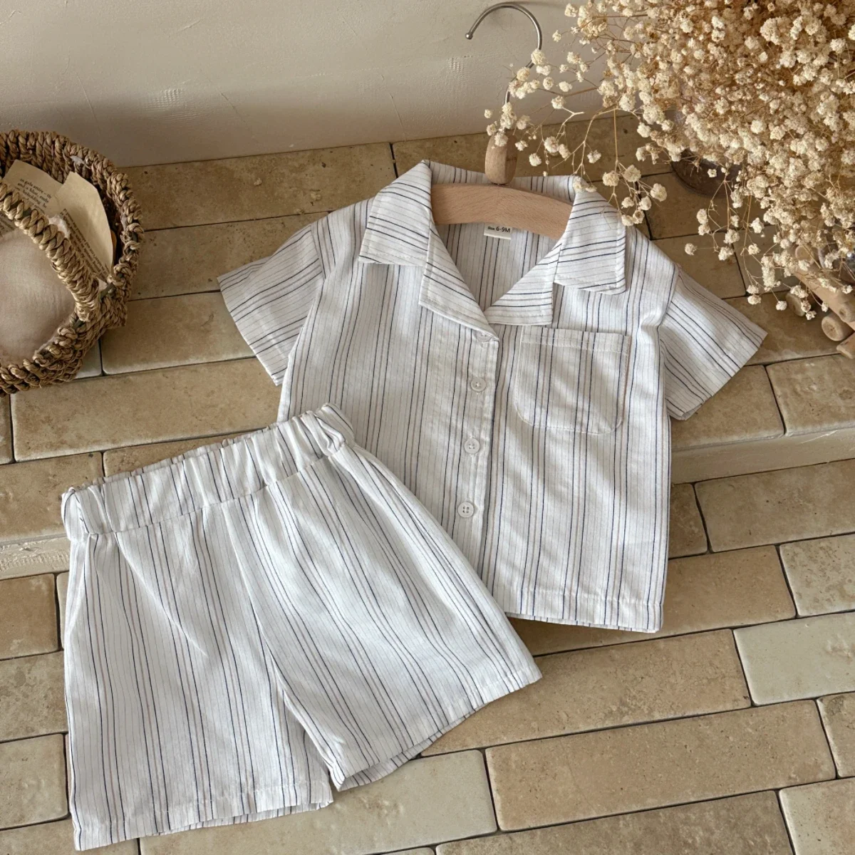 

Summer Boys New Soft Comfortable Striped Lapel Neck Short Sleeve Shorts 2-Piece Set Fashionable Casual Style Suitable for 0-3Y