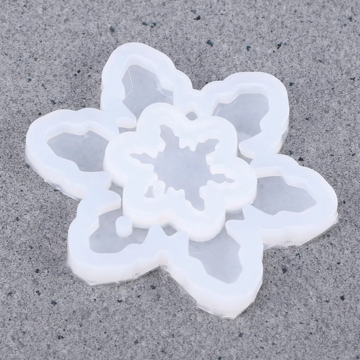6Pcs Clear Snowflake Silicone Mould Food Safe Non Toxic Flexible Jewelry Casting Mold with Hanging Hole for Pendant Making DIY