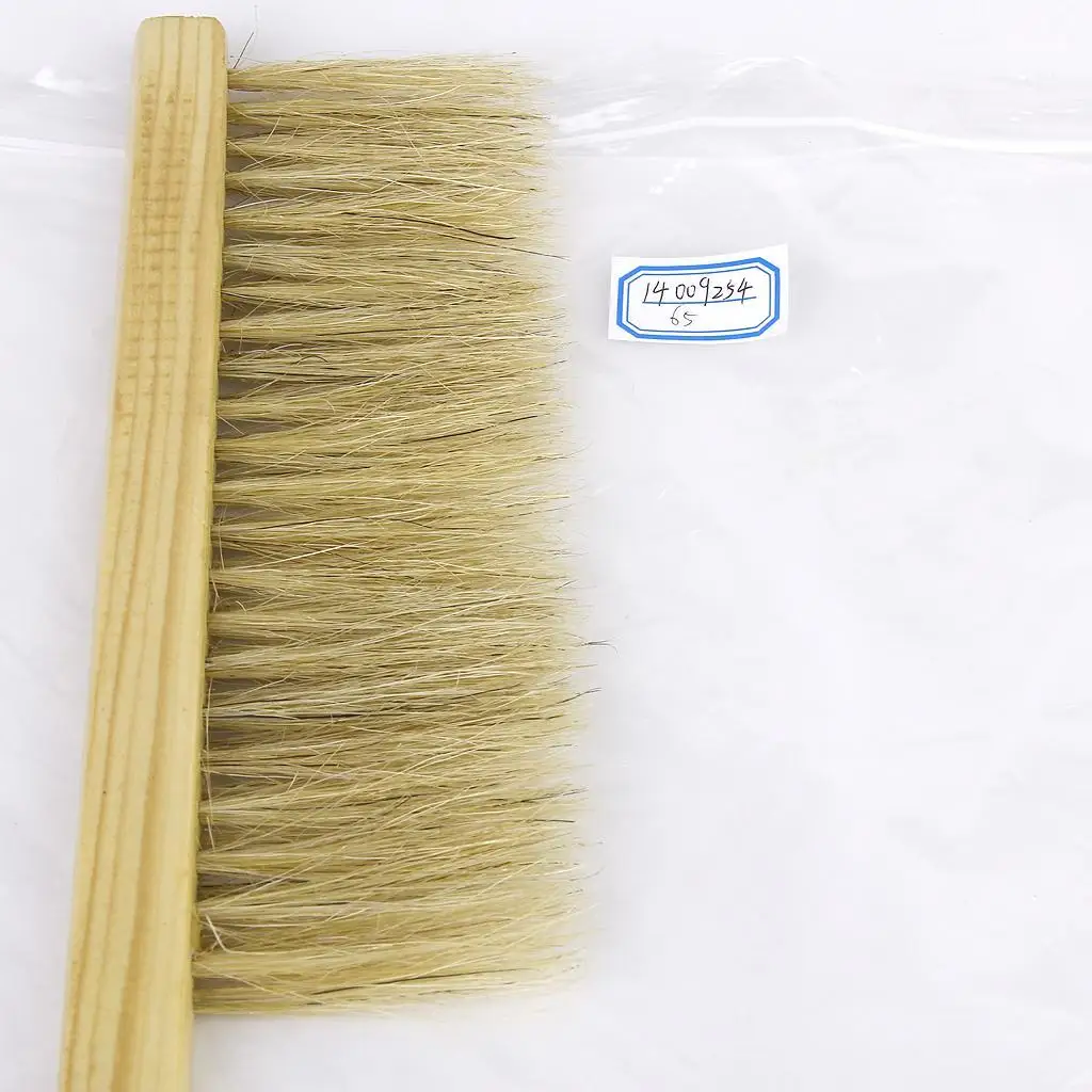 Beekeeping Supplies Pig Bristle Brush Beekeeper Tool Gentle Cleaning for Bees Honeycomb Maintenance