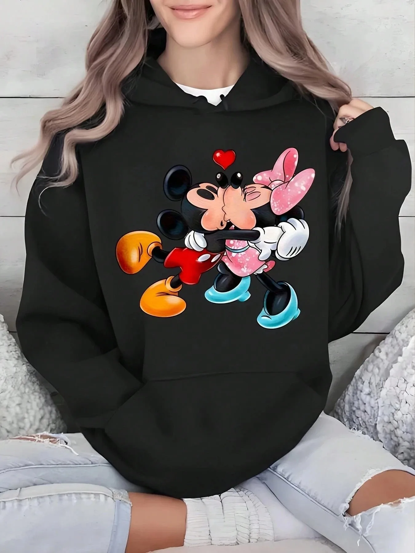 

Женская толстовка с капюшоном Disney 2026 с Микки и Минни — унисекс, осенне-зимняя флисовая толстовка с капюшоном для повседневной носки на улице, на любой случай