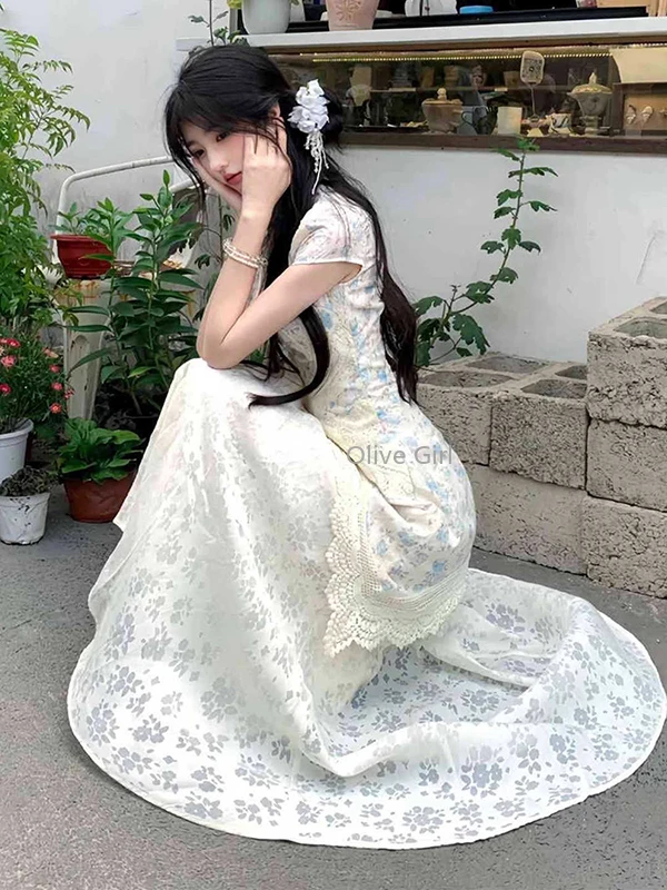 2025 Cheongsam Dress Beautiful Blue Floral Qipao Young Girl Lace Splicing Waist Improved Cheongsam Dress Women's Clothing