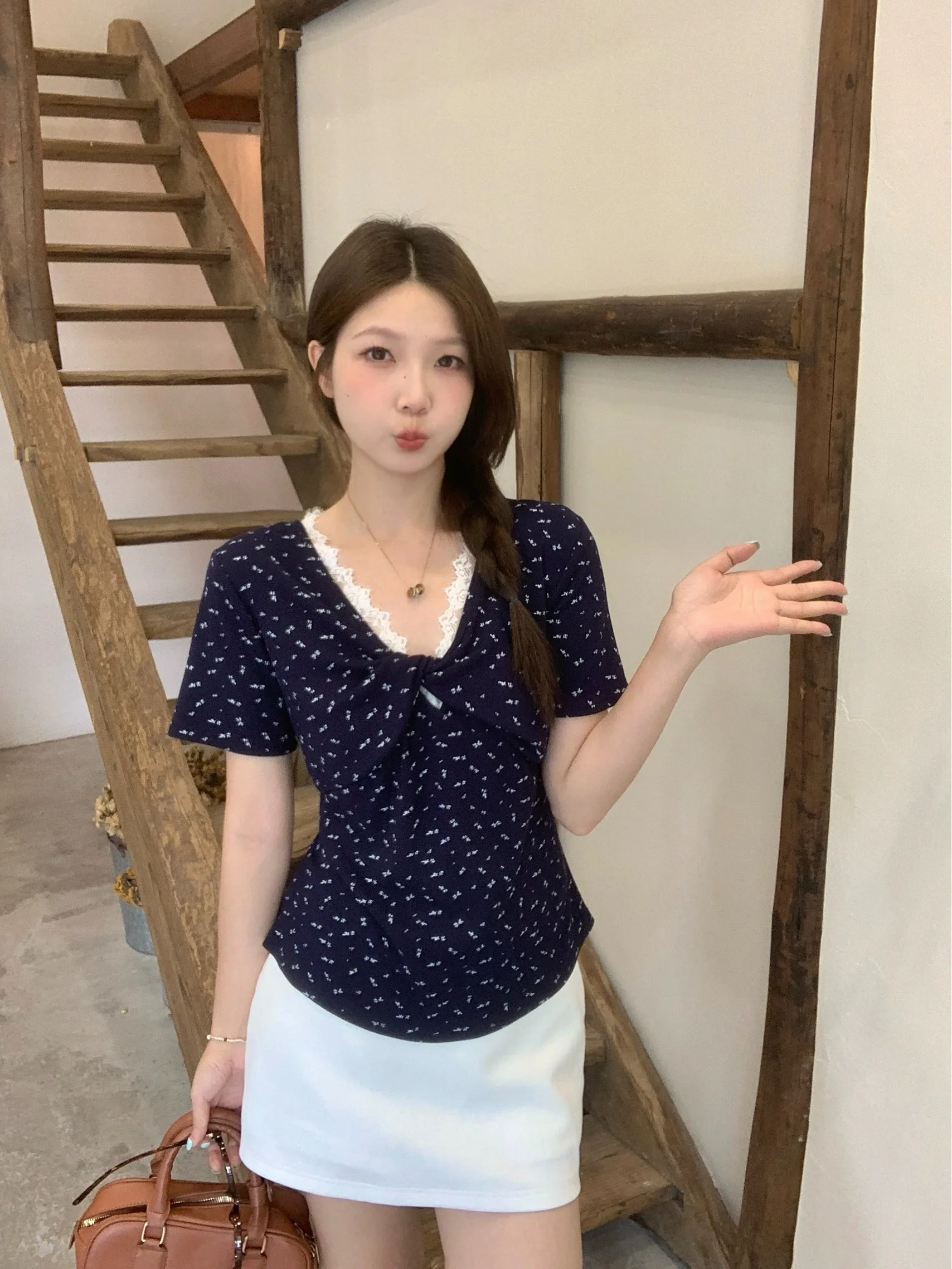 

plus Size Floral Lace Trim Short Sleeve T-Shirt Slimming Design Korean Style Commute Pure Desire Summer New Arrival Top
