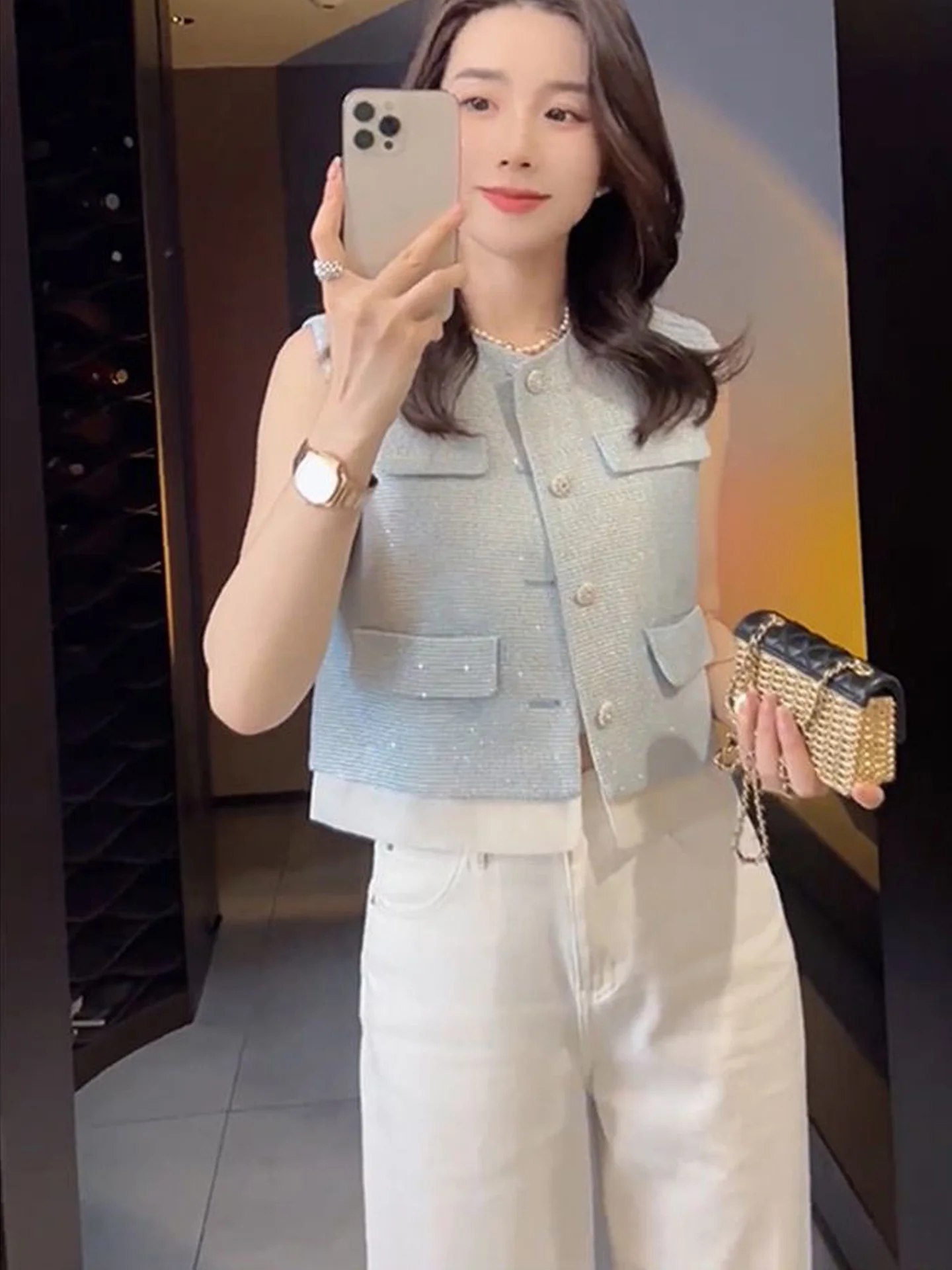 

Fashionable Short Blue Vest Top for Women Stylish Elegant Summer New Arrival Breathable Casual Wear round Neck Single Button