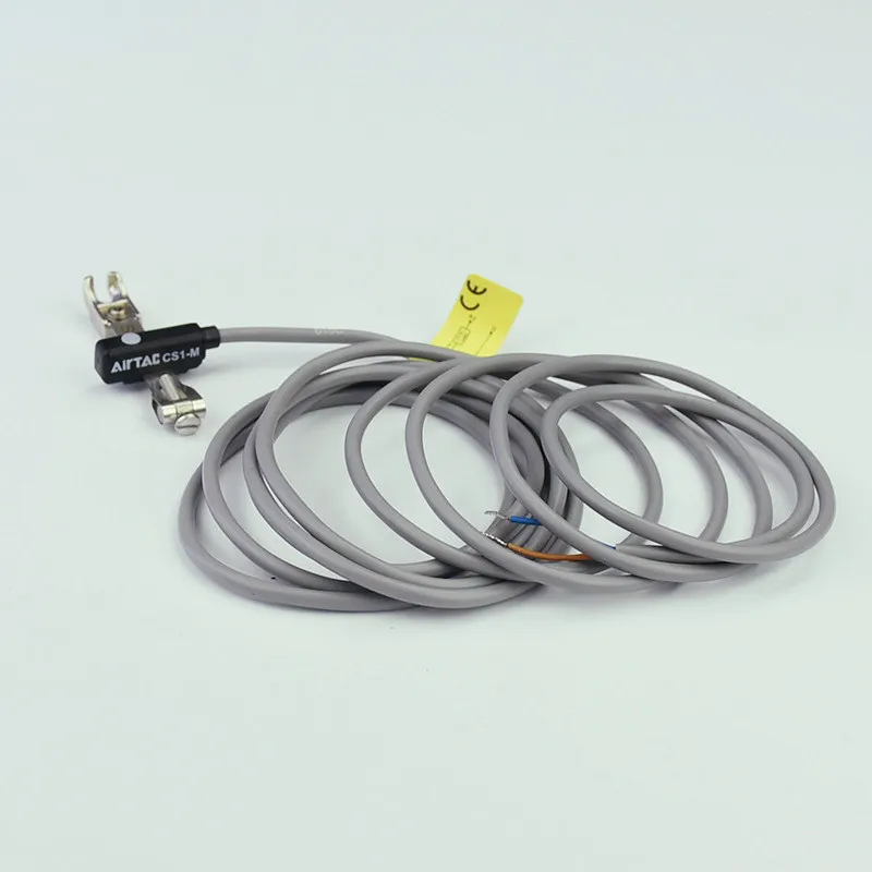 AIRTAC ريد نوع التعريفي المغناطيسي التبديل CS1-M-020 CS1-M-020-S10 CS1-M-020-S12 CS1-M-020-S16 CS1-M-020-S20 CS1-M-020-S25