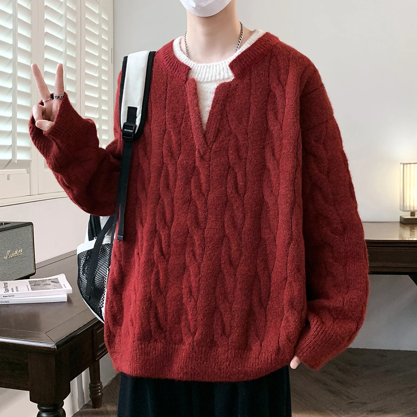 

Мужской вязаный свитер Thiened Red Twist с V-образным вырезом, теплый, винтажный, свободного кроя, повседневный, зимний, модный, из смесового полиэстера, с длинными рукавами