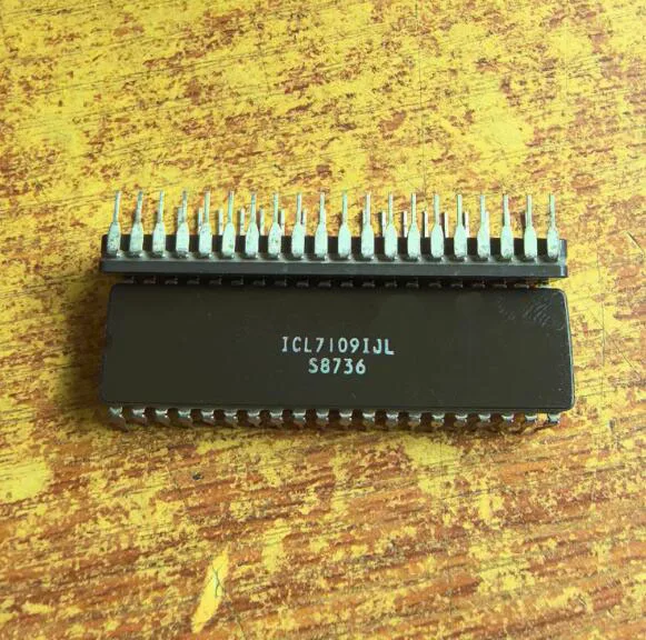 

IC новая оригинальная ICL7109IJL ICL7109I CDIP40