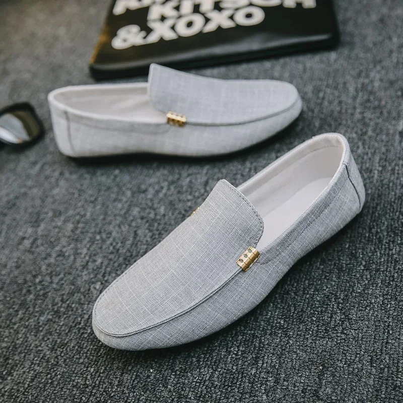 Spring and Summer Men\'s Loafers Large Size Light and Comfortable Flat Shoes Men\'s Breathable Non-slip Soft Casual Canvas Shoes