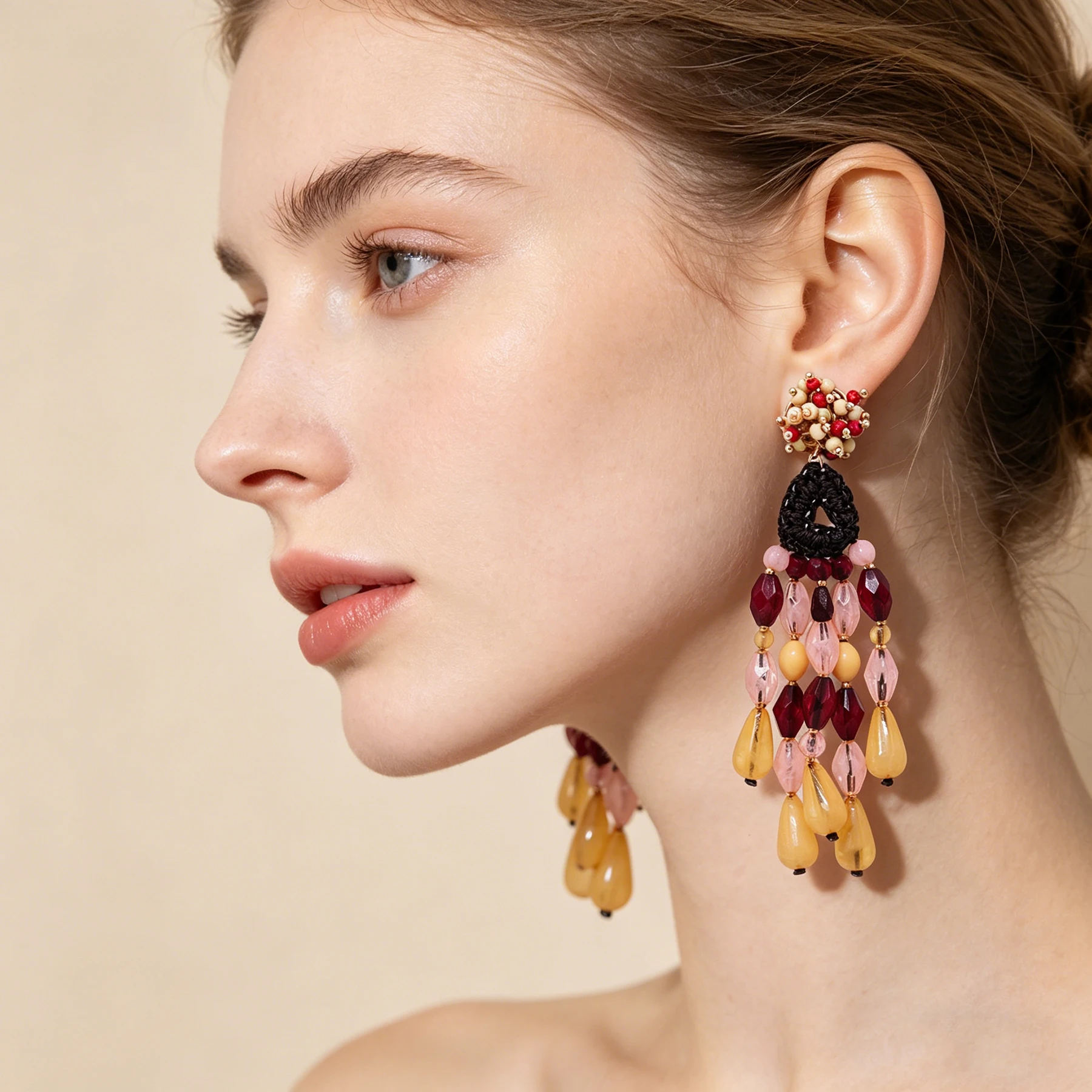 Mehrfarbige Perlen-Quasten-Ohrringe für Damen, handgefertigte gestrickte Kristall-Tropfenohrringe, Boho-Ethno-Statement-Schmuck-Accessoires