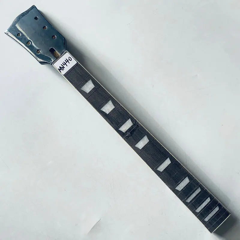 

MN440 No Frets Right Hand Unfinished Electric Guitar Neck Maple Rosewood 22 Frets for DIY Replace Surface Damages and Dirty