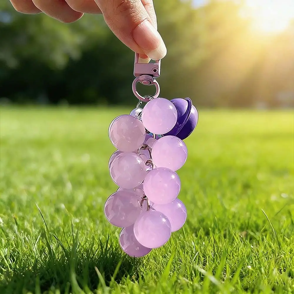 UV-Sensitive Grape Key Chain Candy-Colored Color-Shifting Beaded Bag Charm Lightweight Fruit-Shaped UV Changing Pendant Teens