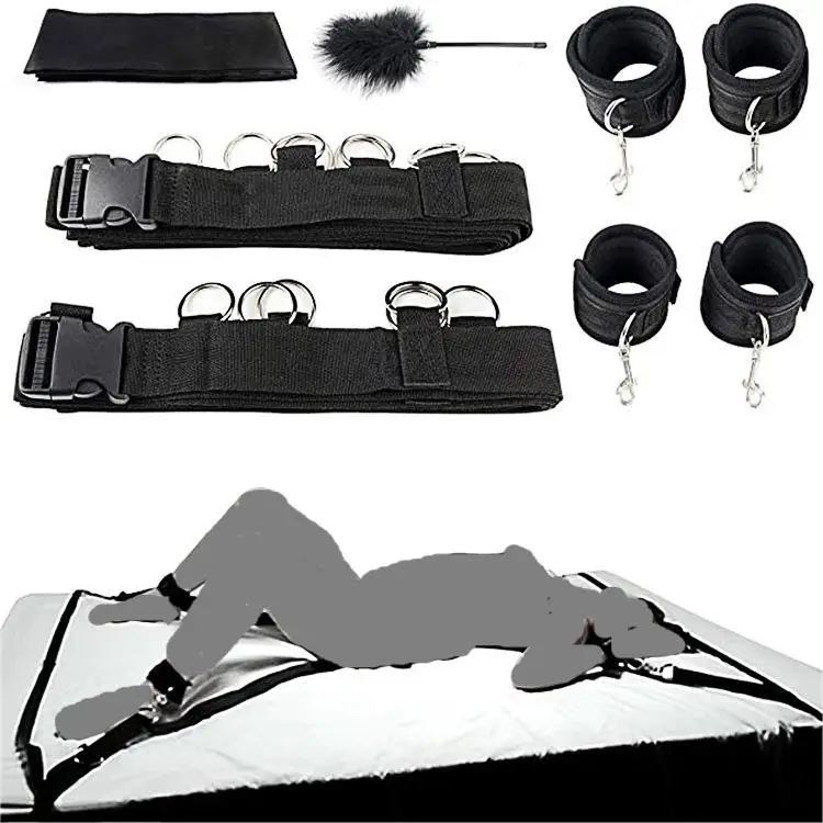 Giocattolo del sesso kit BDSM peluche Sex Bondage Set manette giochi del sesso frusta Gag morsetti per capezzoli giocattoli del sesso per coppie accessori esotici + 18