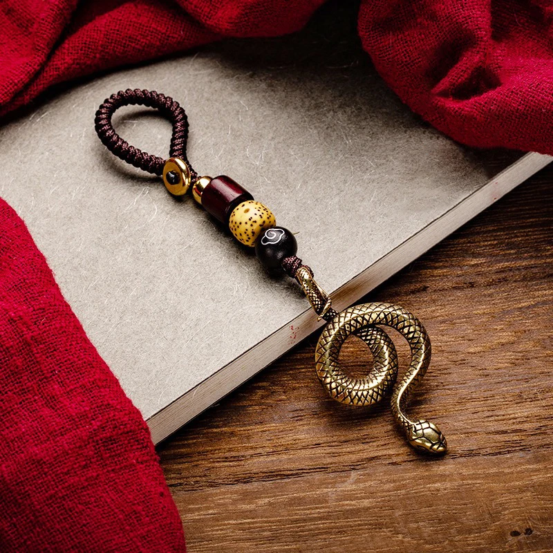 Vintage Brass Snake Hook Keychain Pendant Fashion Car Keyring Bag Charms Fine Crafts Accessories Gift 2025 New Year